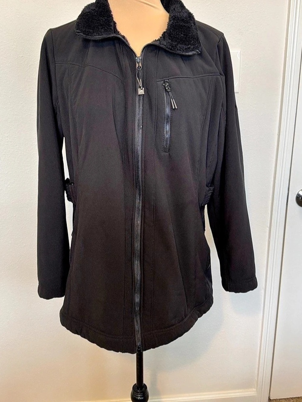 ZeroXposure Women's Black Soft Shell Jacket Size XL